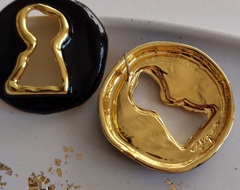 34592- Серьги style SCHIAPARELLI круглые,черные с замочной скважиной