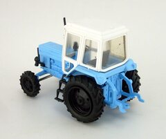 Tractor MTZ-82 Belarus (plastic) Agat Mossar Tantal 1:43