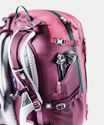 Картинка рюкзак велосипедный Deuter Trans Alpine 28 SL ruby-blackberry - 7