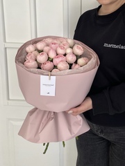 Авторский букет из премиального сорта роз Менсфилд парк