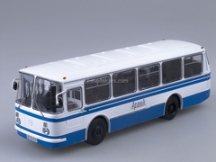 LAZ-695N Soviet summer camp Artek Soviet Bus (SOVA) 1:43