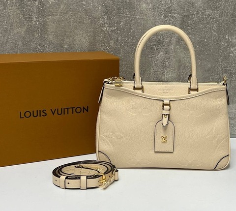 Сумка Louis Vuitton Trianon PM кремовый