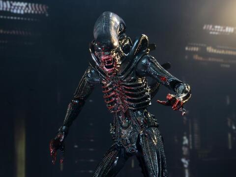 Фигурка Чужой Ксеноморф к 40-летию фильма Neca