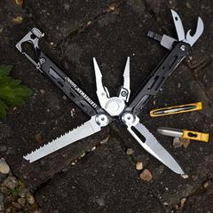Мультитул Leatherman Signal, 19 функций, нейлоновый чехол (832265) | Multitool-Leatherman.Ru