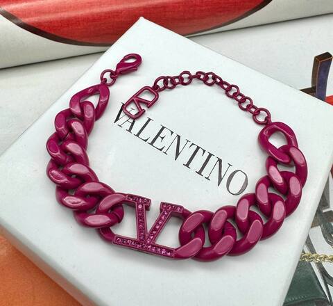 braslet-cep-krupnaya-valentino-v-rozovom-rodazhe