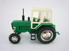 Tractor MTZ-82 Belarus (plastic) Agat Mossar Tantal 1:43