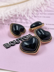 Пуговицы Сердце черные золото