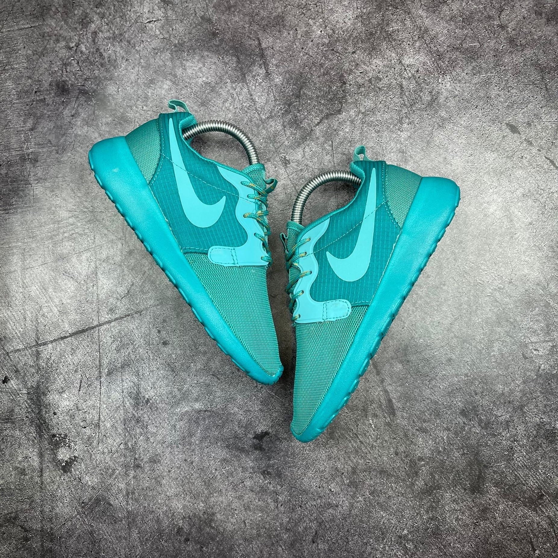 Roshe nike price best sale