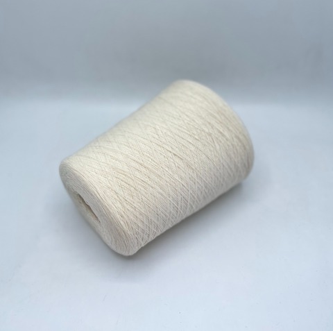 Бобинная пряжа (пр.Италия),1500м/100 гр. 80%шерсть, 20%полиамид, цвет-Молочный,арт-31824