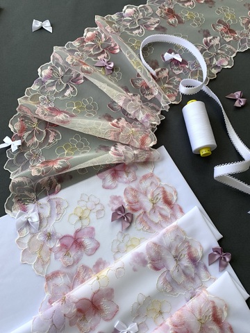 Вышивка на сетке розовая/цветочная 24 см, Китай