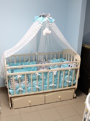Кроватка для новорожденных 