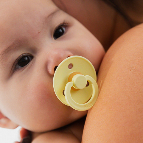Пустышка латексная BIBS Colour - Luna, 6-18 месяцев