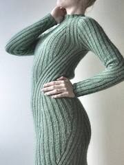 Описание по вязанию платья спицами "Figure"