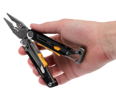 Мультитул Leatherman Signal, 19 функций, нейлоновый чехол (832265) | Multitool-Leatherman.Ru