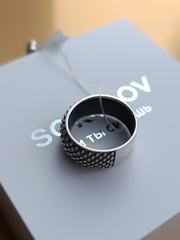 95010071-shirokoe-kolco-iz-chernyonogo-serebra-925-proby