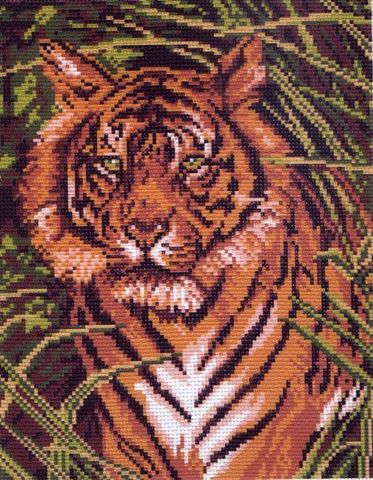 Характеристики товара:¶Канва с напечатанным портретом грозного тигра в диких зарослях — прекрасный п