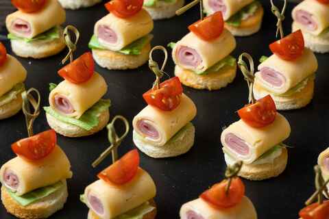 Канапе Ля Фромаж с индейкой и сыром, 20 шт.