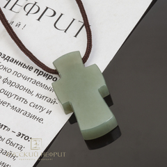 Крест Изборско-Новгородский из светлого нефрита.