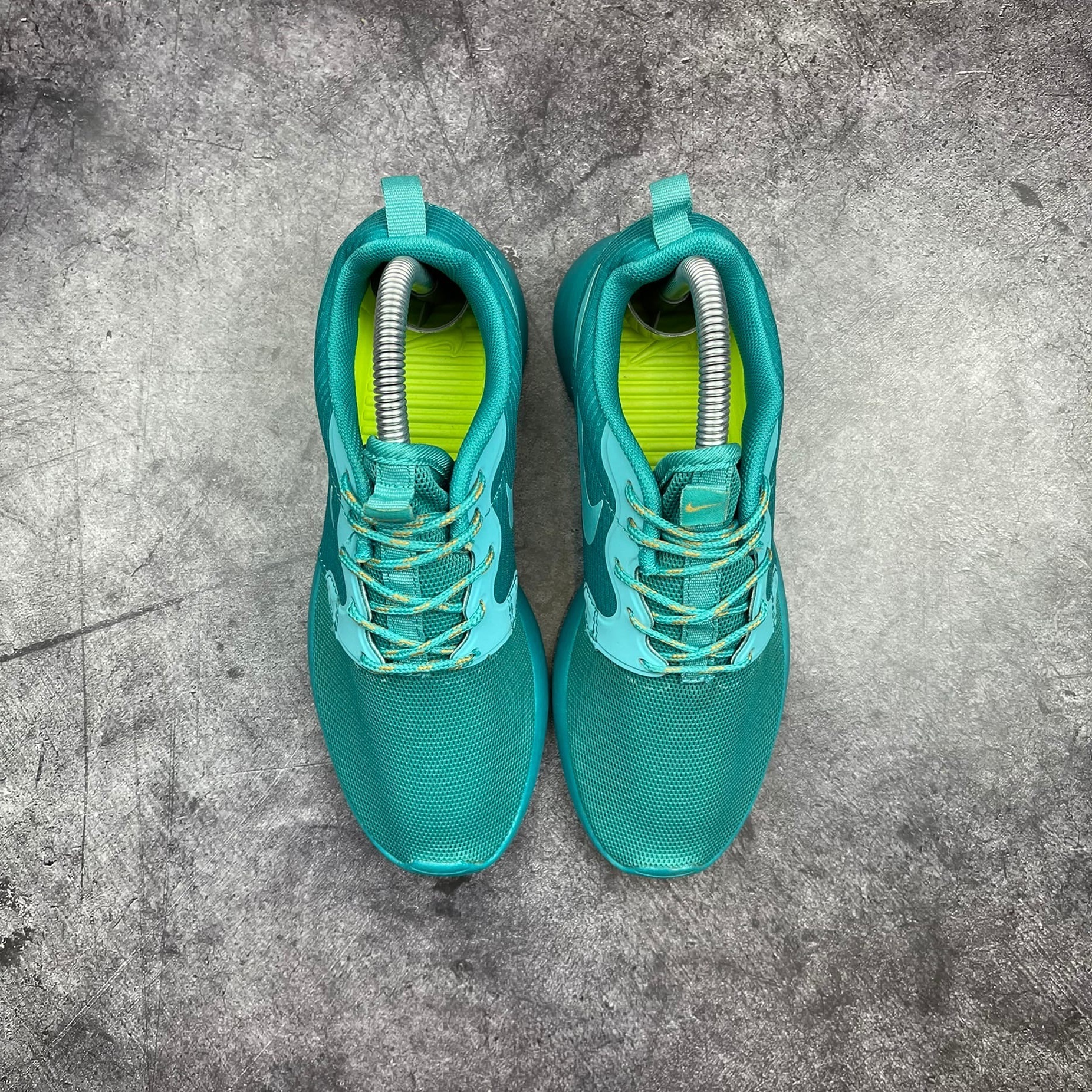 Nike roshe teal hot sale