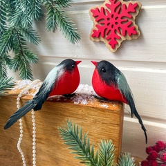 Снегирь, птичка зимняя, с красной грудкой, на проволоке , перьевые, 12*3,5 см, набор 2 шт.
