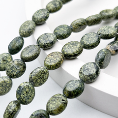 Змеевик бусины (серпентинит), овал, размер около 10*8 мм, цена за набор 8 шт