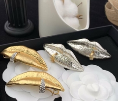 Серьги LIPS в стиле Schiaparelli цвет серебро/золото