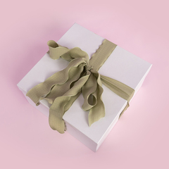 Лента полиэстер жатая с волнистым краем (4,0 см*9,14 м), Авокадо, 1 шт.