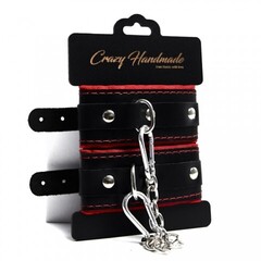 Наручники скругленные черные с мягкой красной подкладкой