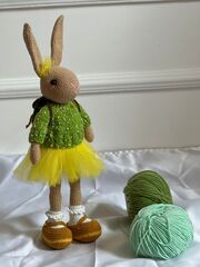 Yumşaq oyuncaq sarı ətəkli dovşan