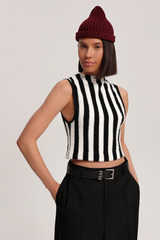 Топ в полоску