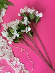 Альстромерия ветка, искусственные цветы, 5 голов+2 бутона, Белая, 1 ветка 50 см, набор 3 ветки