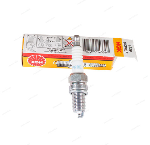 СВЕЧА ЗАЖИГАНИЯ NGK DCPR8E (DCP-R8E) (4339) (715900637/ 420297940/ 707000246)