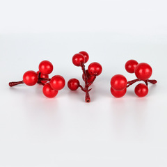 Ягоды и шишки искусственные для творчества, , новогодний декор, набор 20 шт. ( 10 шишек и 10 веток ягод).