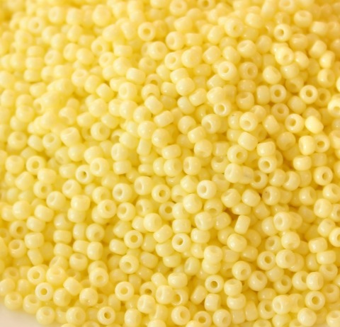 8/0 RR-4451 Бисер круглый Миюки Светлый лимон непрозрачный /Miyuki round 8/0 Opaque Light Lemon Ice