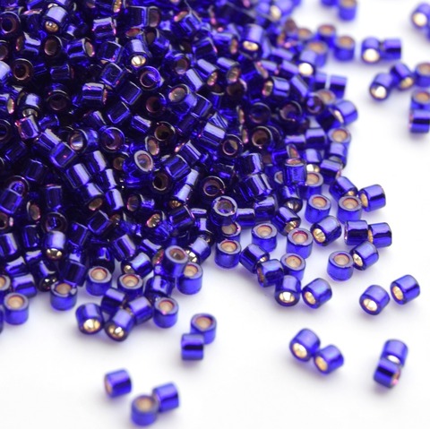 DBM-0610 Бисер цилиндрический Миюки делика 10/0 Фиолетовый прозрачный с серебристой линией внутри /Miyuki delica 10/0 Silver Lined Violet Dyed