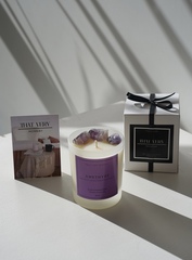 Ароматическая свеча с натуральным камнем "Аметист" и ароматом "Лаванда & Ваниль"