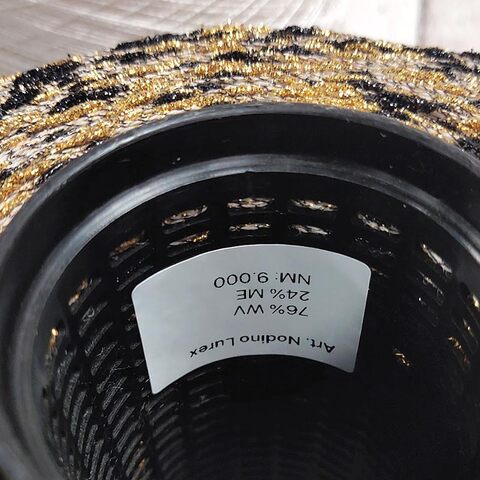 Меринос с люрексом и шишибриками NODINO LUREX 900 черно-бежевый с золотом