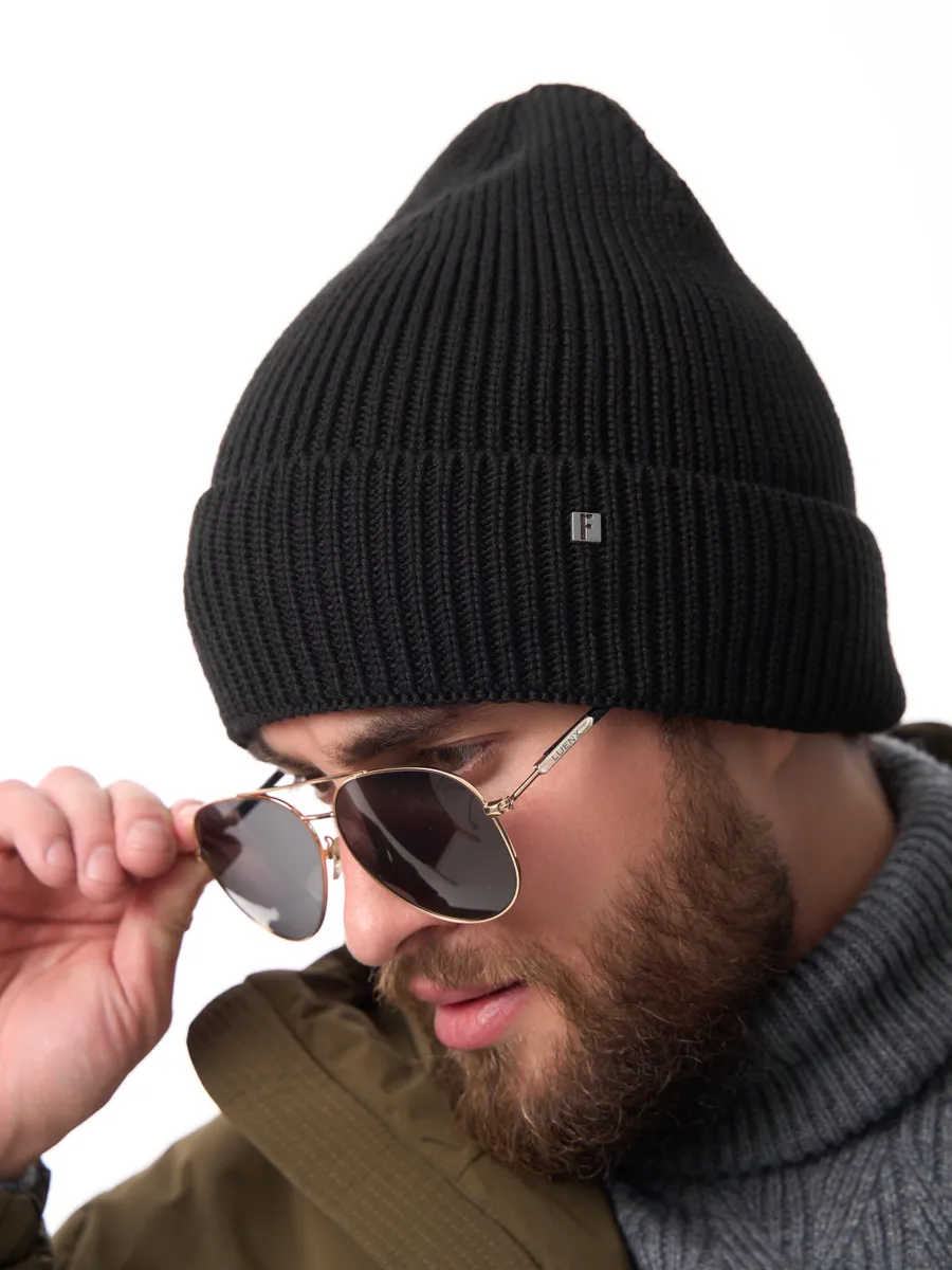 Шапка зимняя на флисе вязаная осень