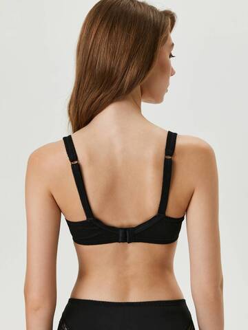 Бюстгальтер Etude RB6083 Conte Lingerie