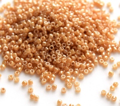 Бисер Тохо круглый 15/0 0123D темно-бежевый перл