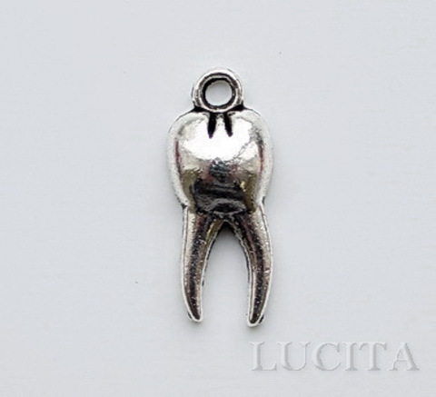 Подвеска "Зуб" 20х8 мм (цвет - античное серебро) ()