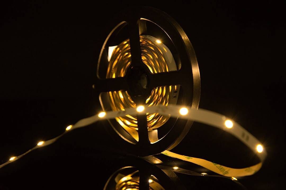 Светодиодная лента SWG 7,2W/m 30Led/m 5050SMD теплый белый 5M SWG530-12-7.2-WW-М 009260