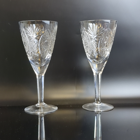 Два фужера для вина хрустальные, алмазная грань, геометрический орнамент, (объём-? мл), 18 см, винтаж СССР 1970-1990 гг