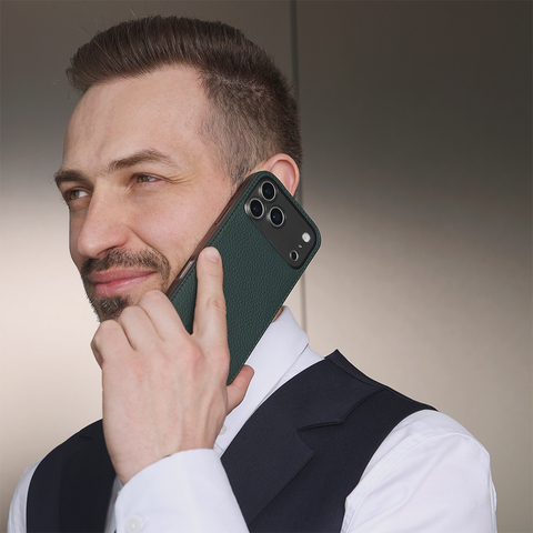 Чехол-накладка кожаная для iPhone 17 Pro Max, теленок темно-зеленого цвета