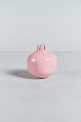 Розовый керамический гранат, 6-11 см, Россия