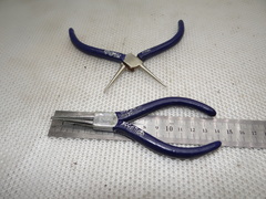 Круглогубцы 140 мм с силиконовыми ручками соотв. ГОСТ  СССР