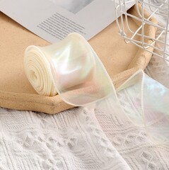 Лента органза с волнистым краем (4см*9,14м), Хамелеон, Бежевый/Кремовый жемчуг