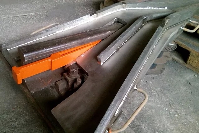 Башмак титановый сварной накаточный рыбка 512 тс. Башмак накаточный стальной универсальный тип "лягушка" проект 495сс. Башмак титановый сварной накаточный рыбка 512 тс. Башмак титановый сварной накаточный лягушка. Накаточный башмак.