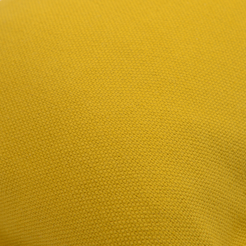 Чехол на подушку из фактурного хлопка горчичного цвета с контрастным кантом из коллекции Essential