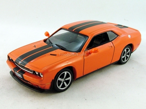 Dodge Challenger SRT-8 1:43 DeAgostini Supercars #60